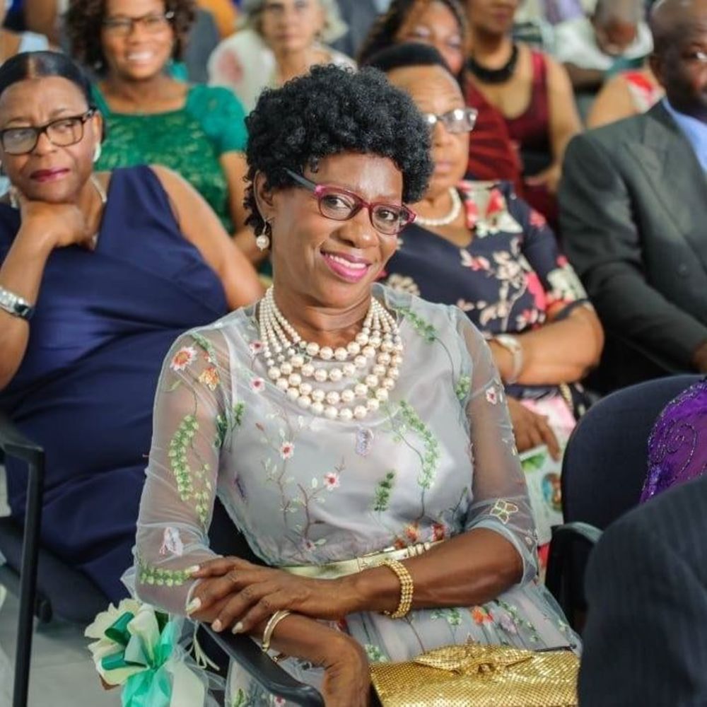 Meet your Posher, Jean